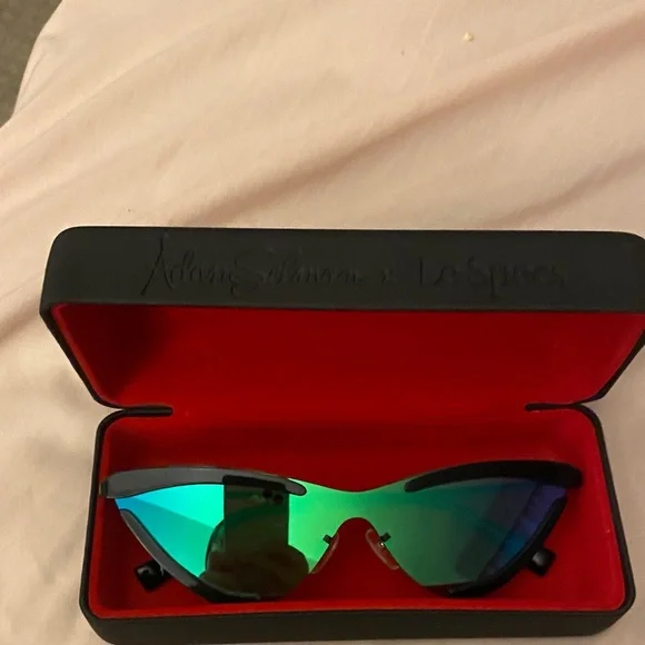 THE SCANDAL ADAM SELMAN LE SPECS SUNGLASSES - Picture 9 of 10